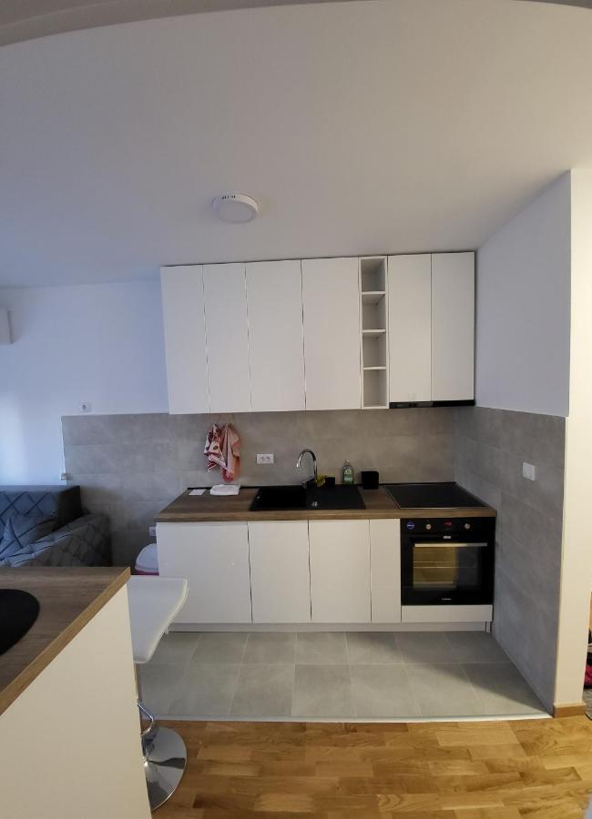Holiday Novi Sad Ngoại thất bức ảnh